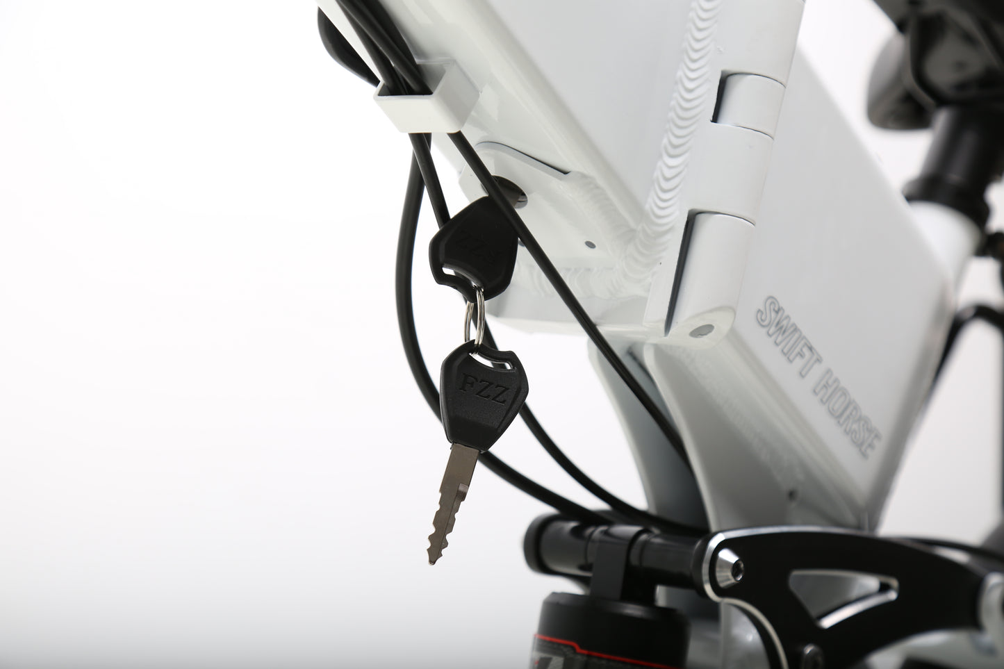 【SWIFT HORSE 2 ver.2】折畳み電動アシスト自転車-パールホワイト 型式認定車 最大100km走行可能